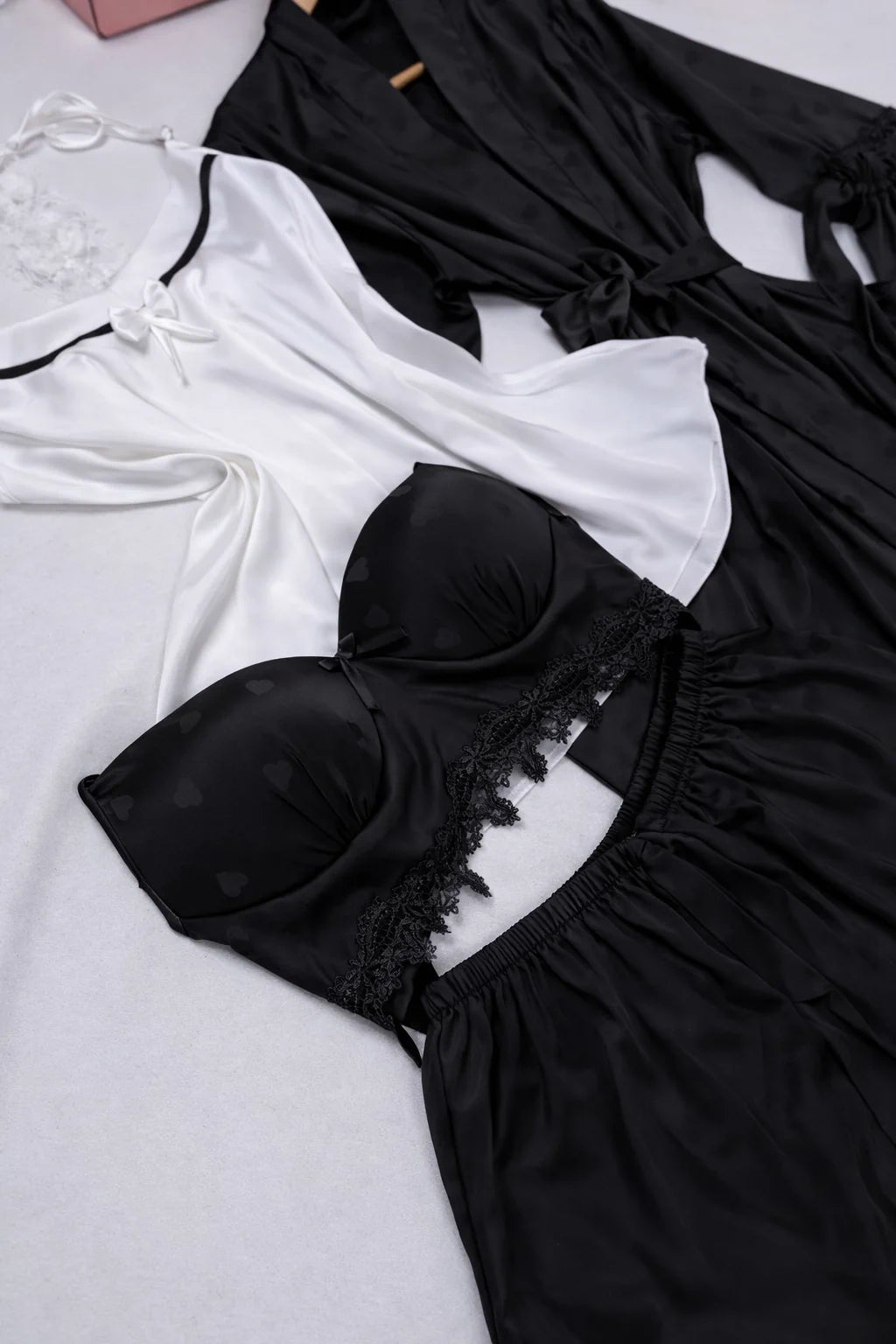 #Color_Black