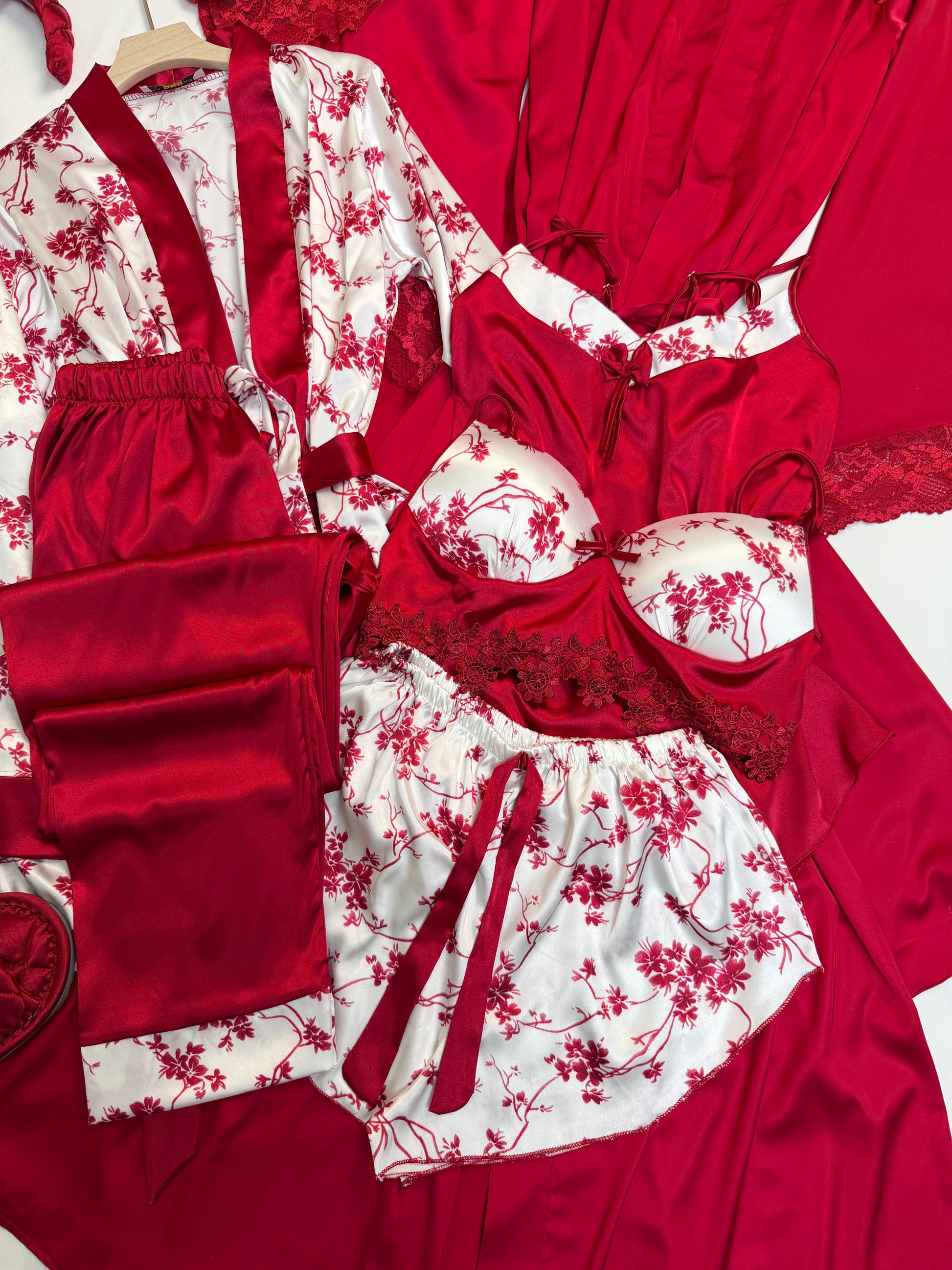 #Color_Burgundy