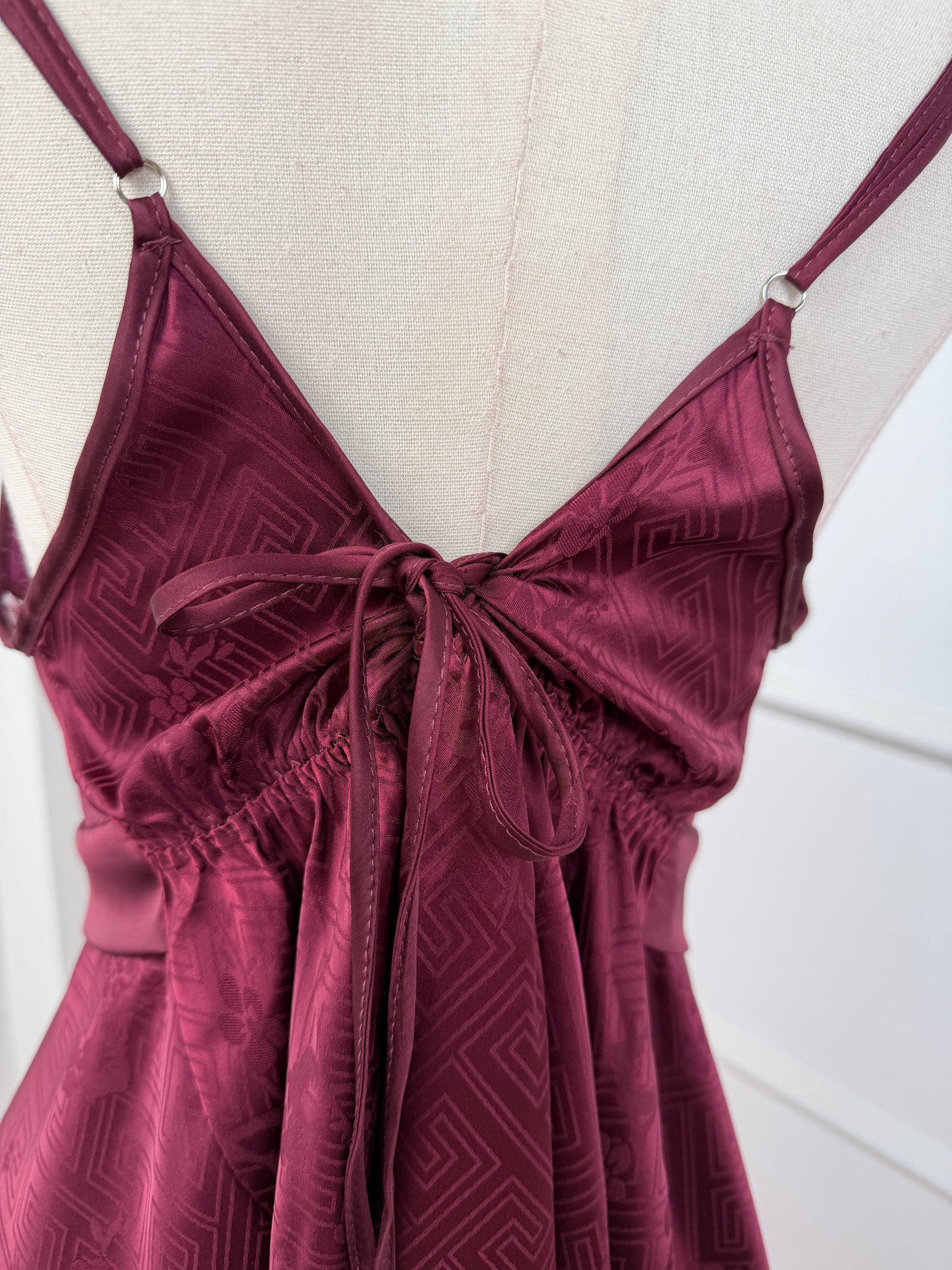 #Color_Burgandy
