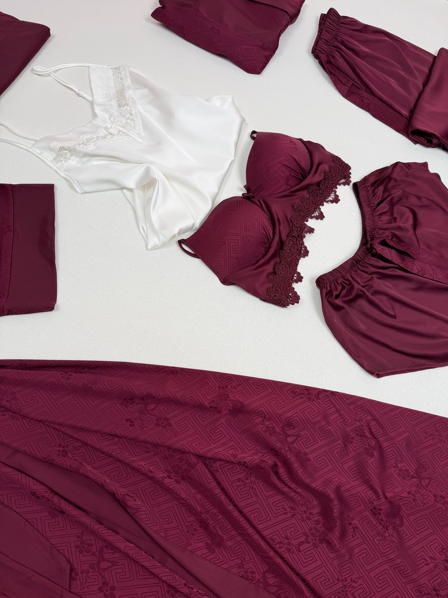 #color_Burgandy