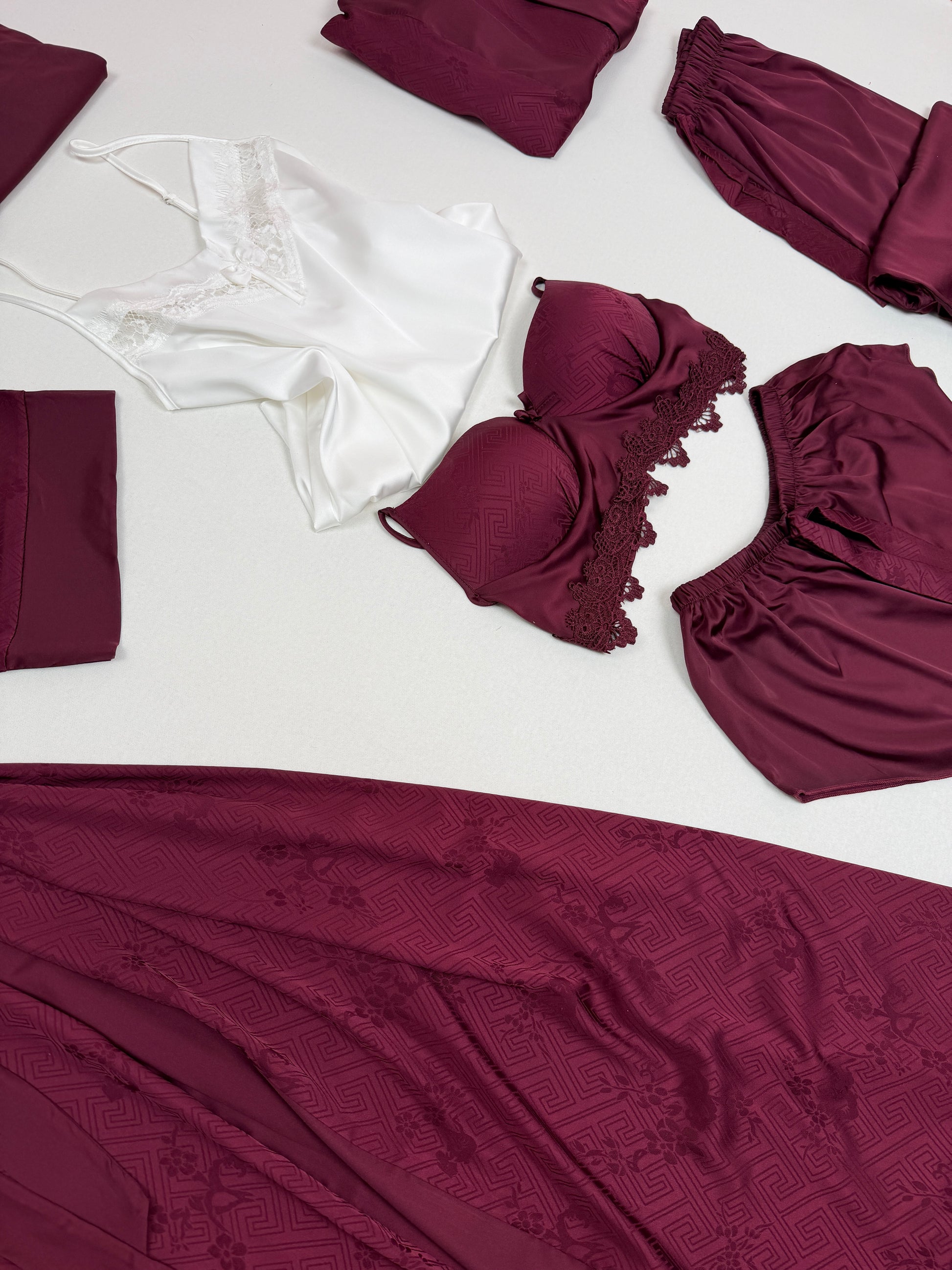 #color_Burgandy