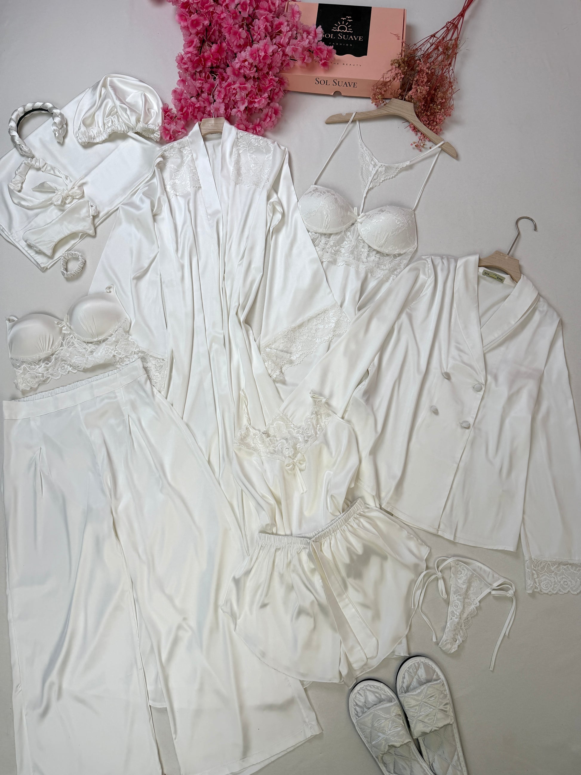 #Color_White