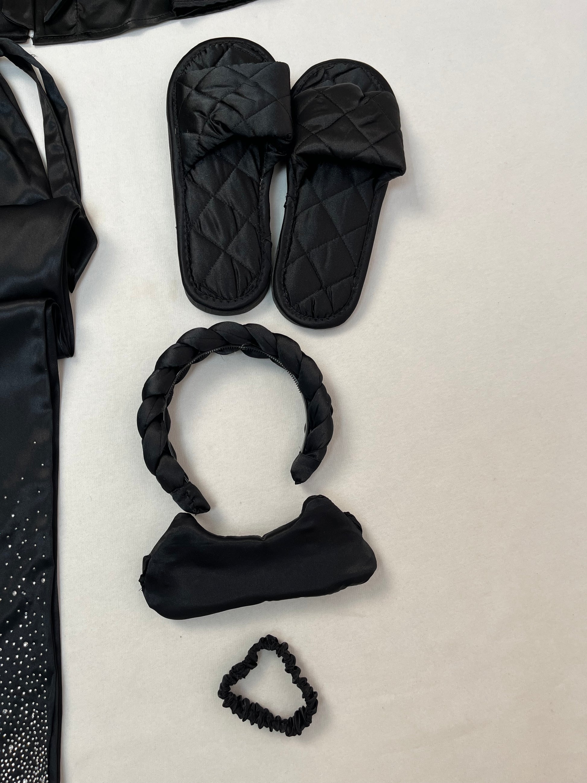 #Color_Black