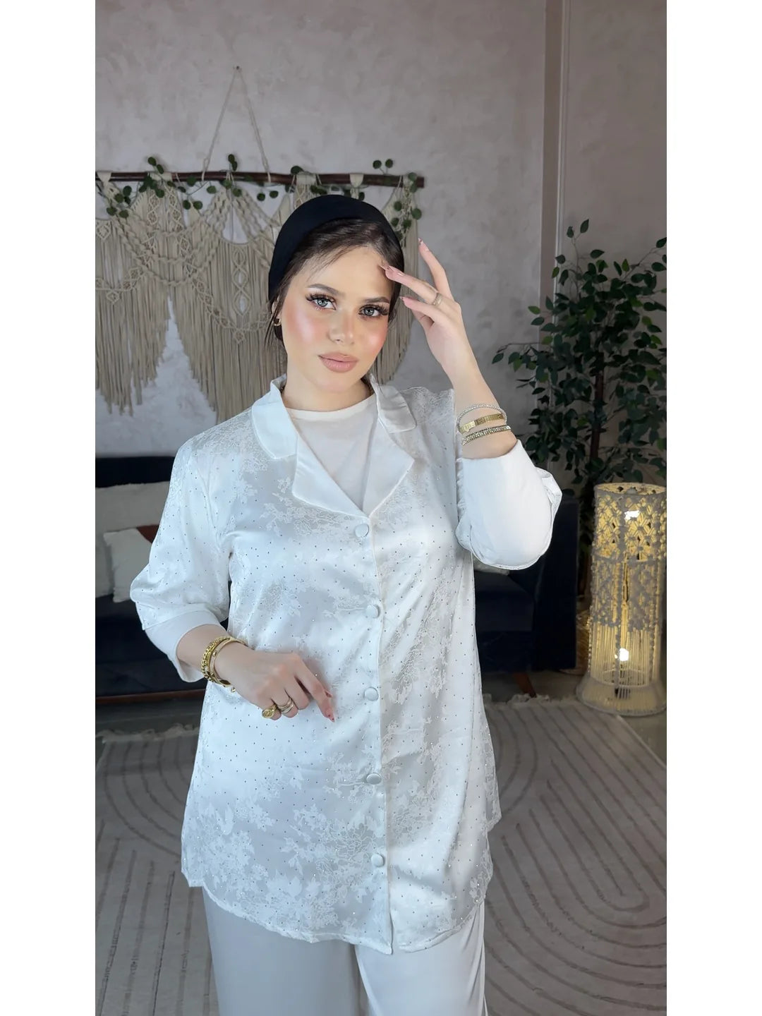 #Color_White