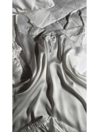 #Color_White
