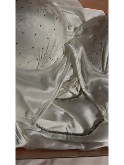 #Color_White