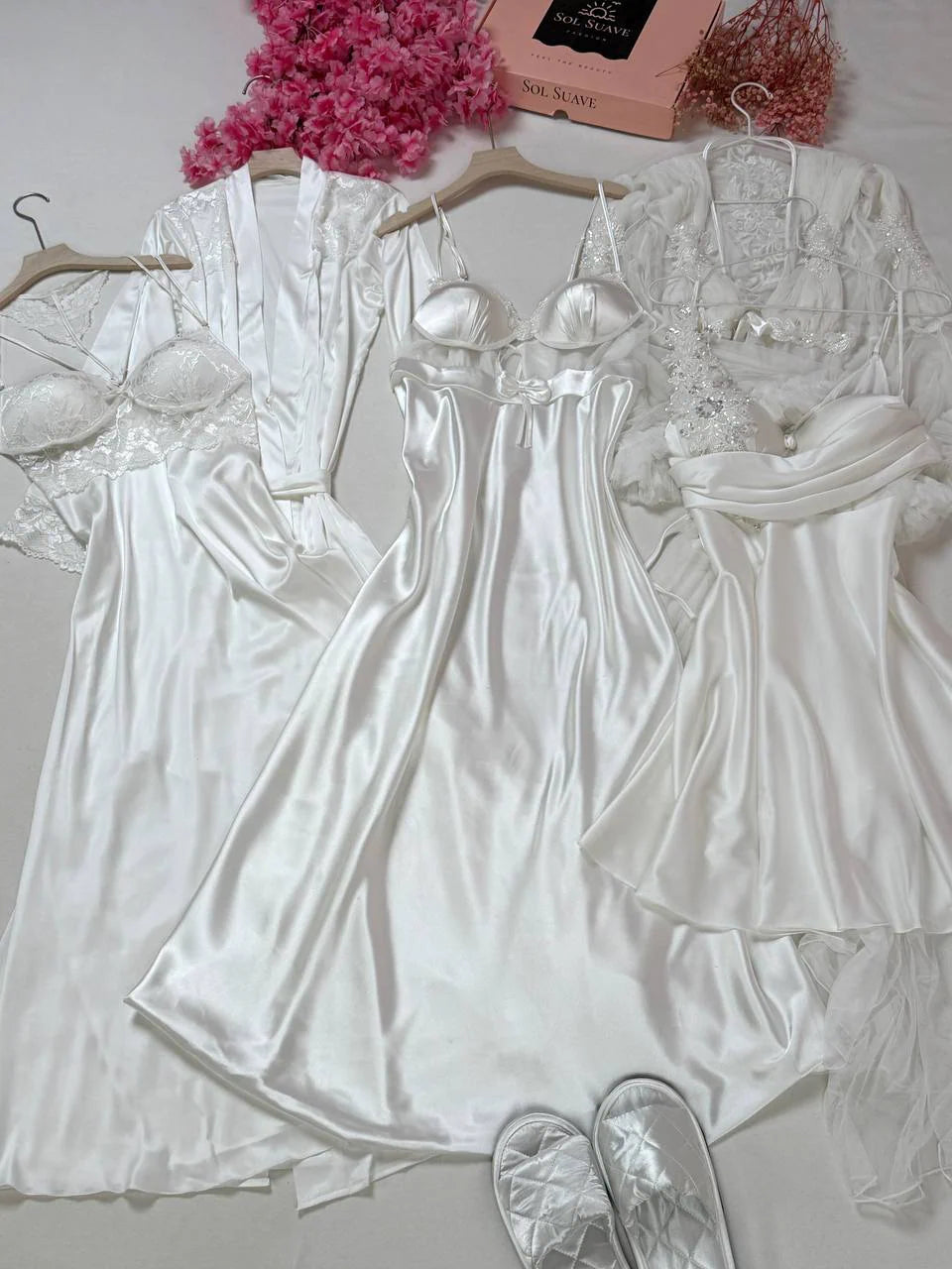 #Color_White