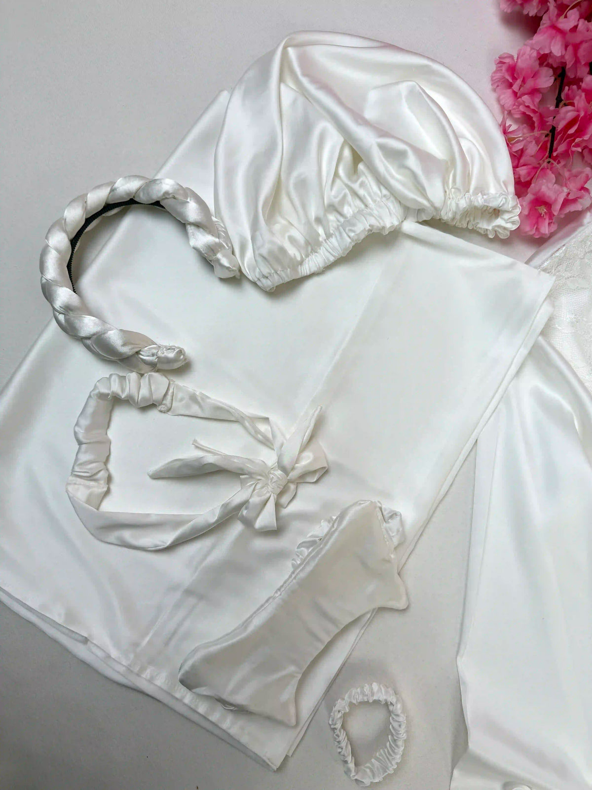 #Color_White